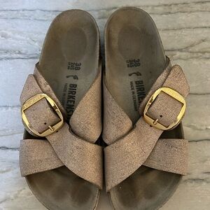 Birkenstock buckle sandal. Size 38
